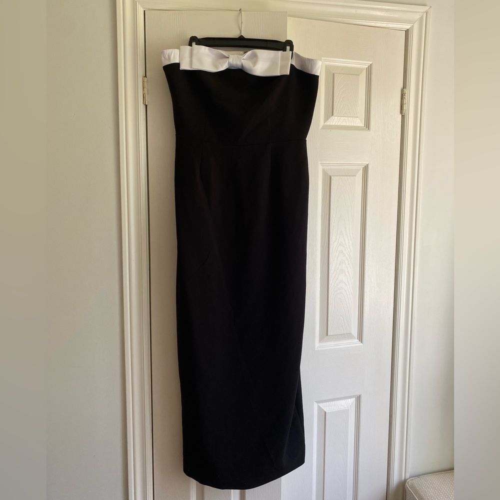 NWT Wayf Black and White Strapless Cocktail Dress